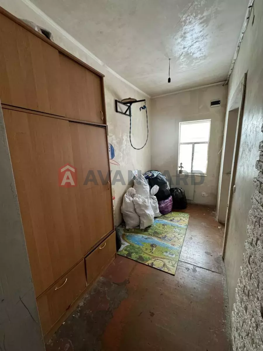 ������� �������, 40 ��.�. ���� 4