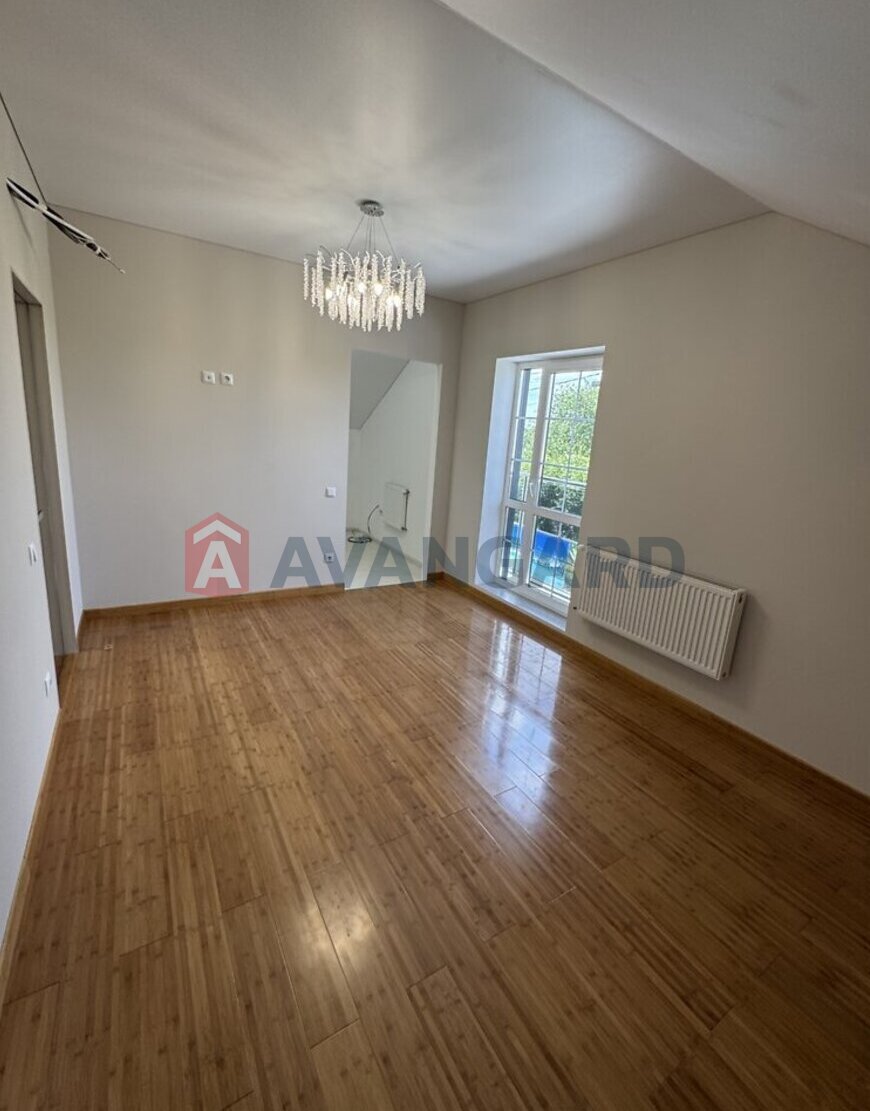 ��������, 104 ��.�. ���� 11