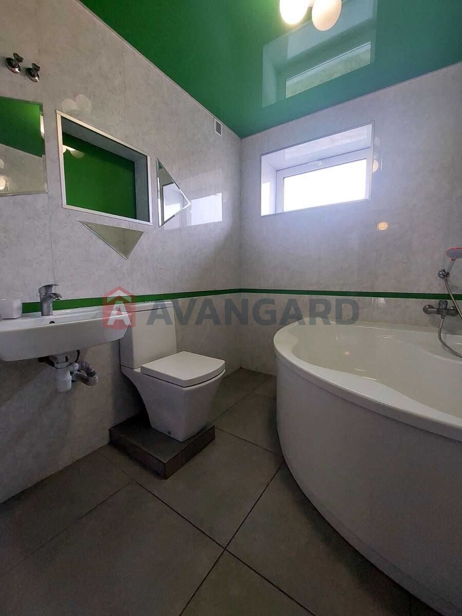 �������, 290 ��.�. ���� 13