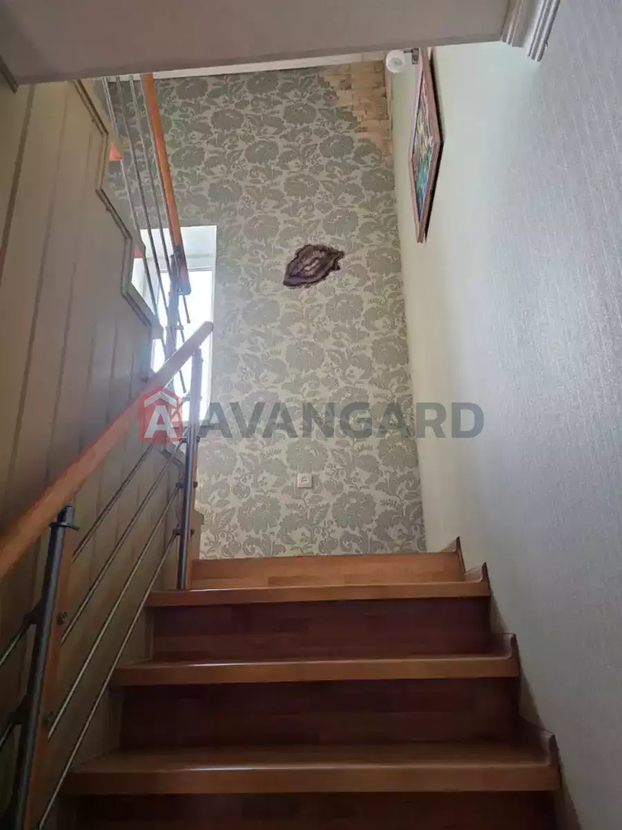 ����, 100 ��.�. ���� 5