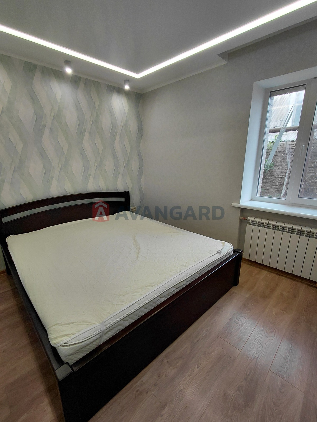 �������, 90 ��.�. ���� 16