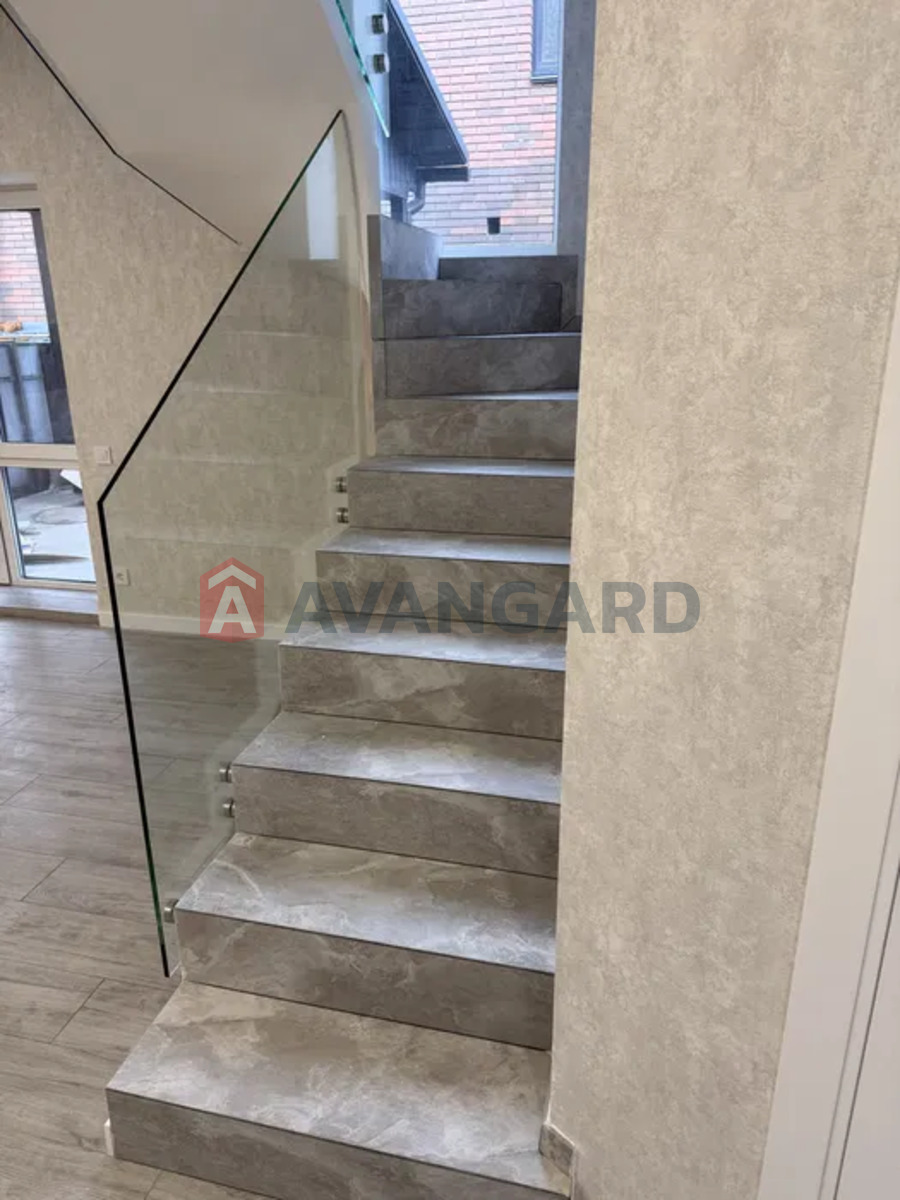 ��������, 90 ��.�. ���� 5