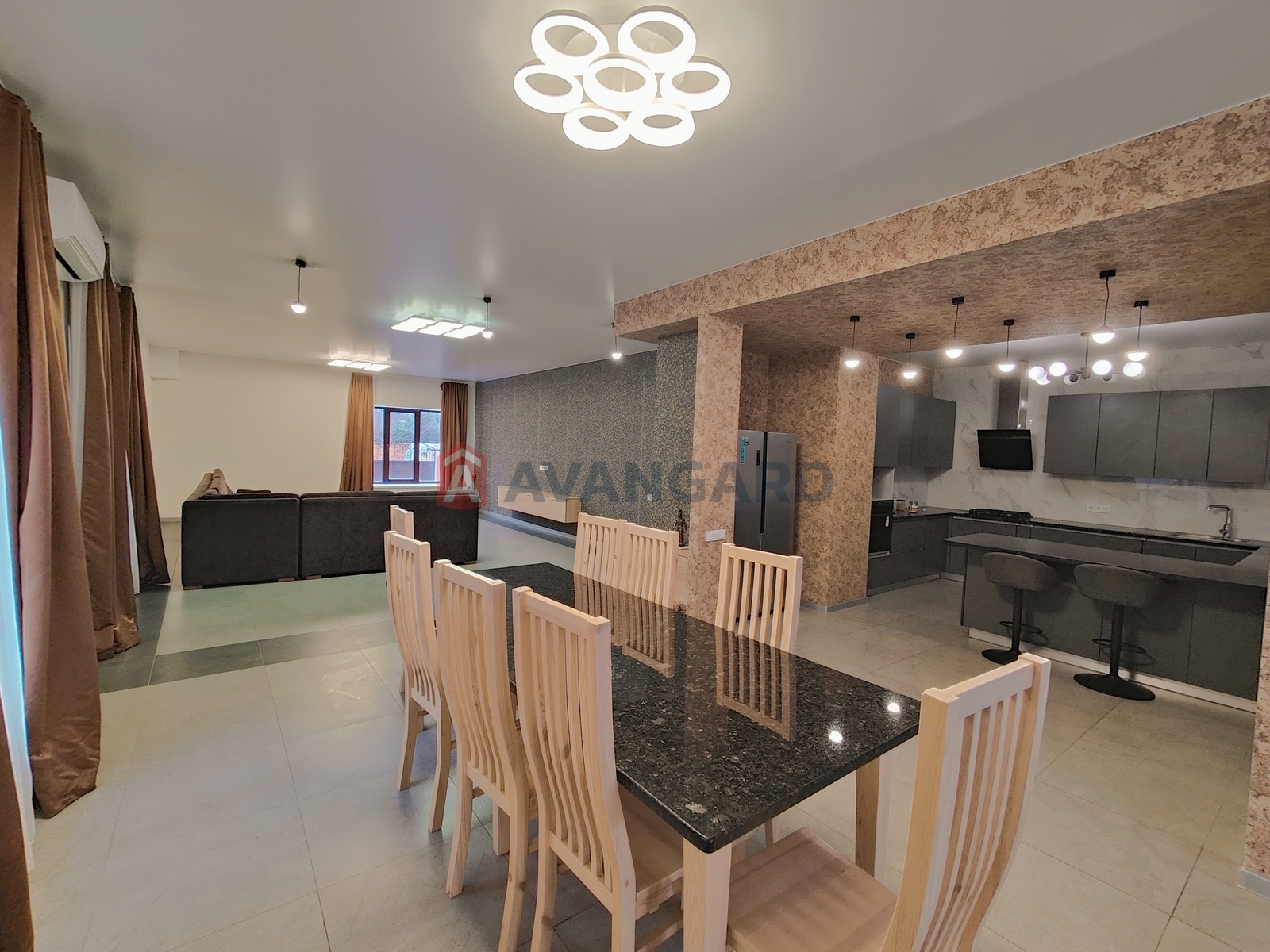 �������, 407 ��.�. ���� 2