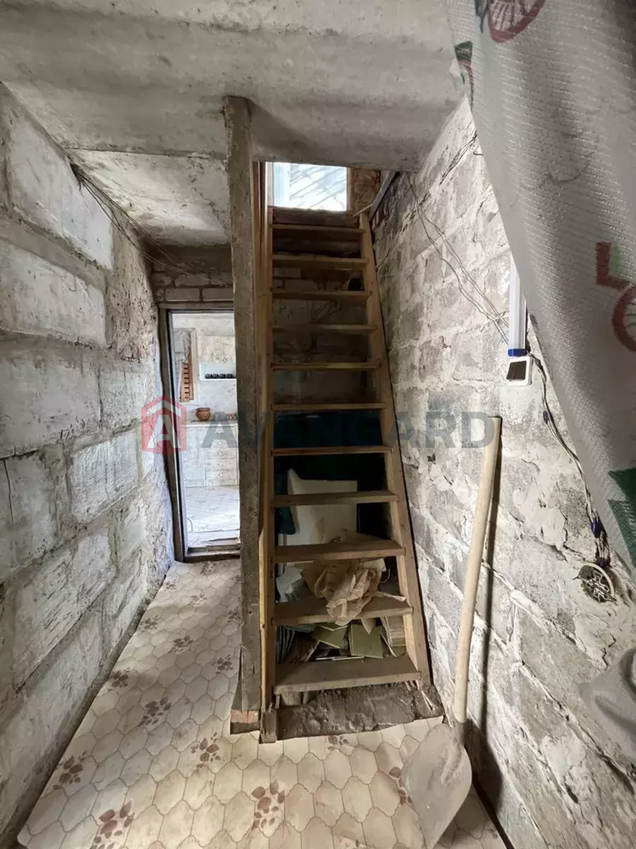 ����, 119 ��.�. ���� 9