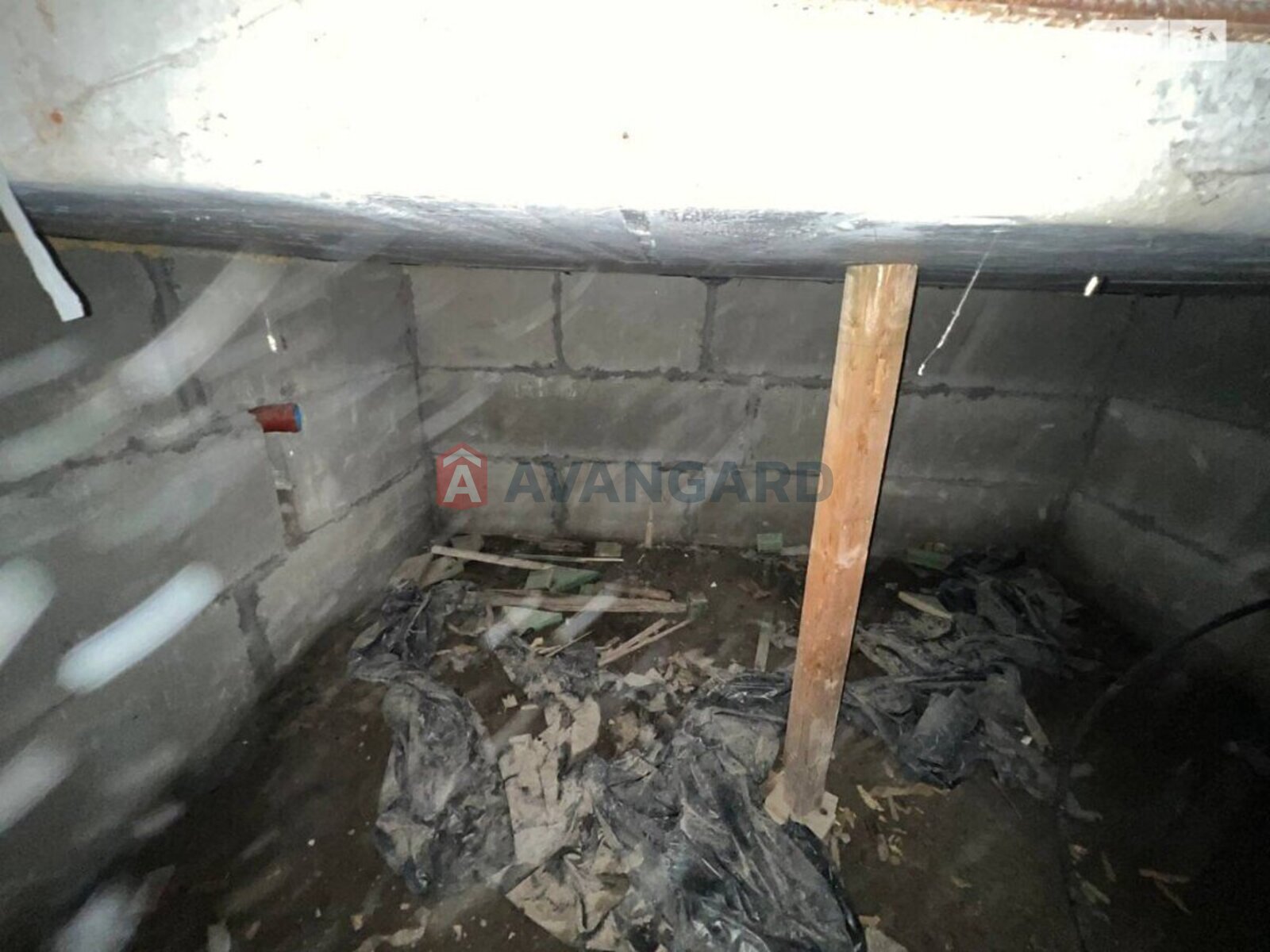 �������, 140 ��.�. ���� 8