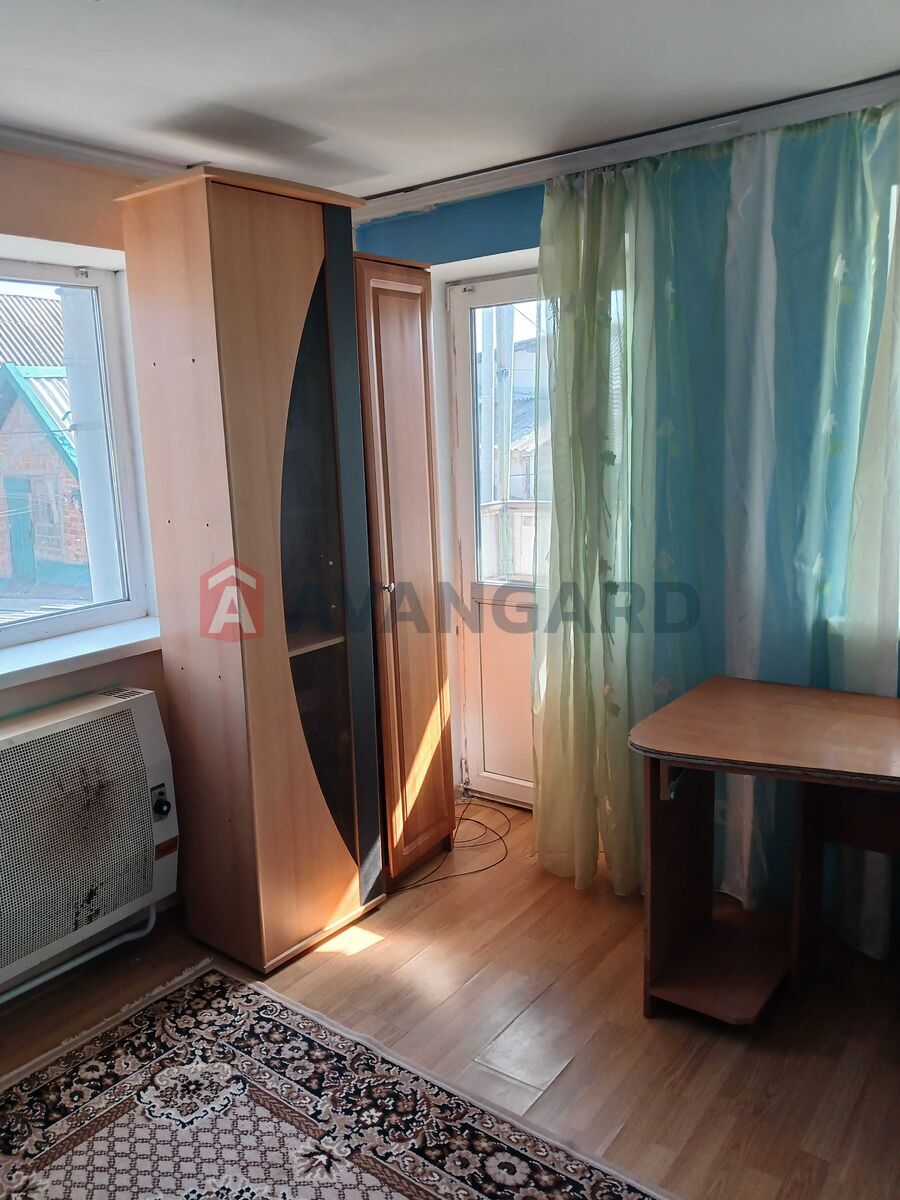 ���, 32 ��.�. ���� 11