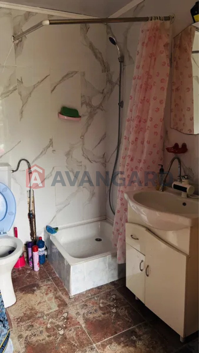 ������� �������, 61 ��.�. ���� 18