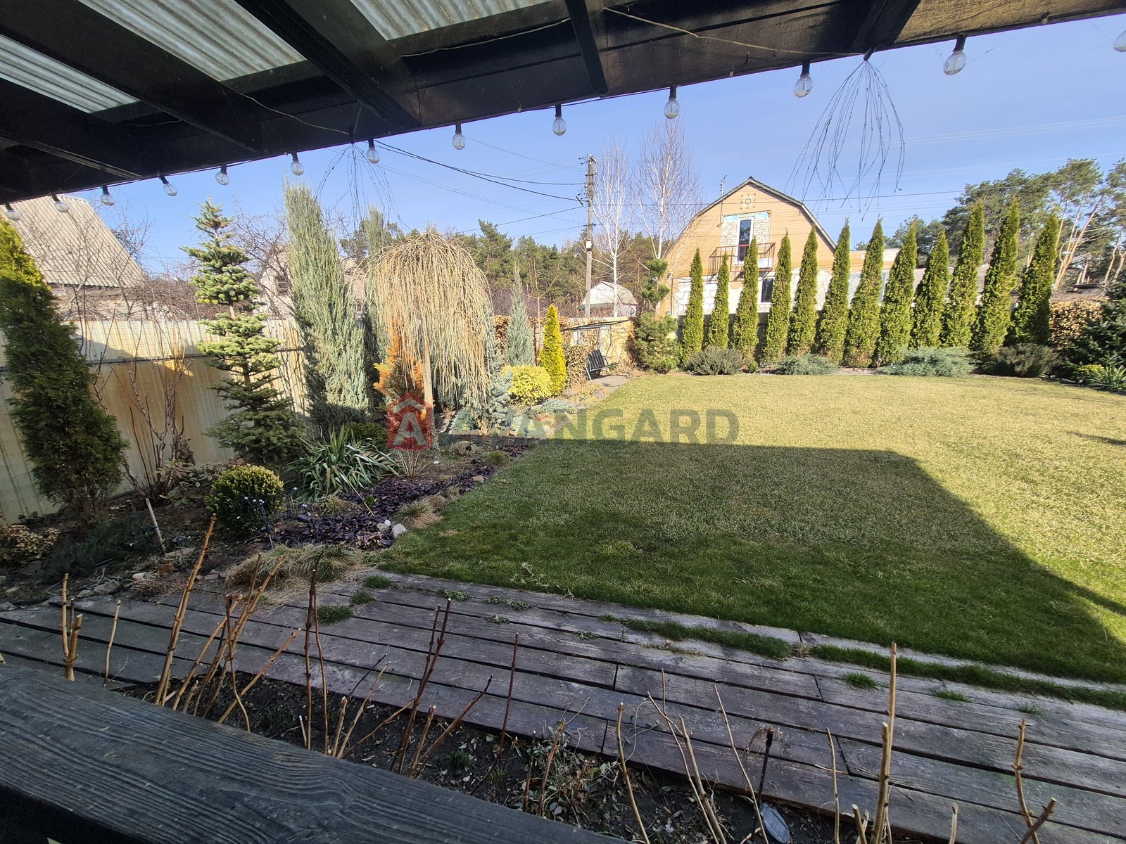 �������, 105 ��.�. ���� 3