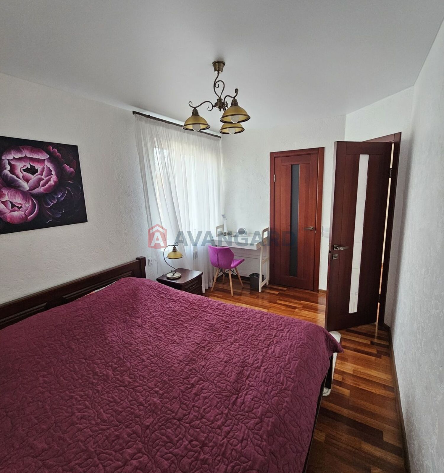 ����, 100 ��.�. ���� 8