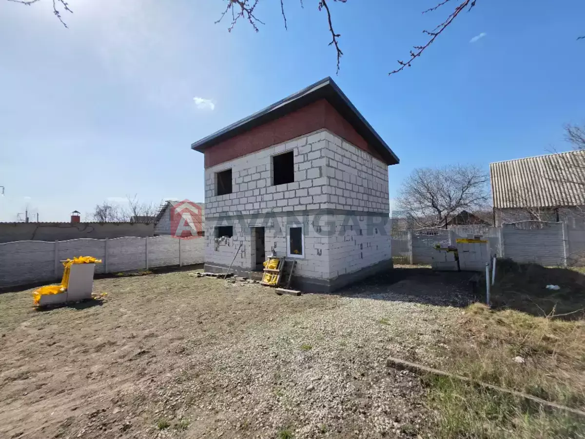 �������, 100 ��.�. ���� 1