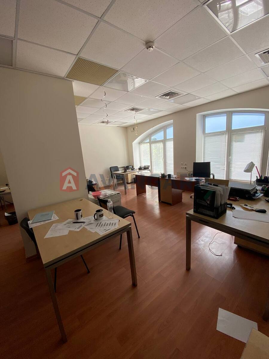 ����� ������, 600 ��.�. ���� 5