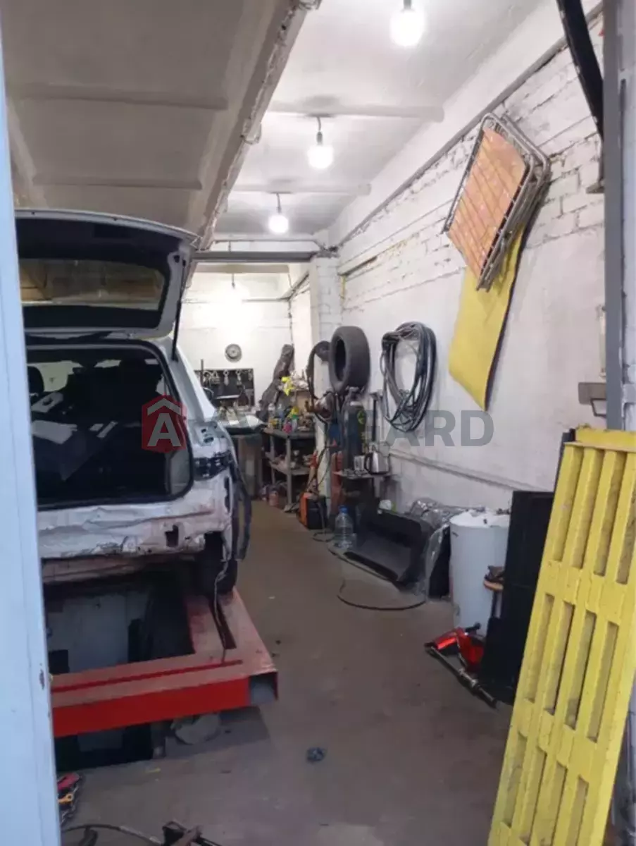 ����� ������, 40 ��.�. ���� 4