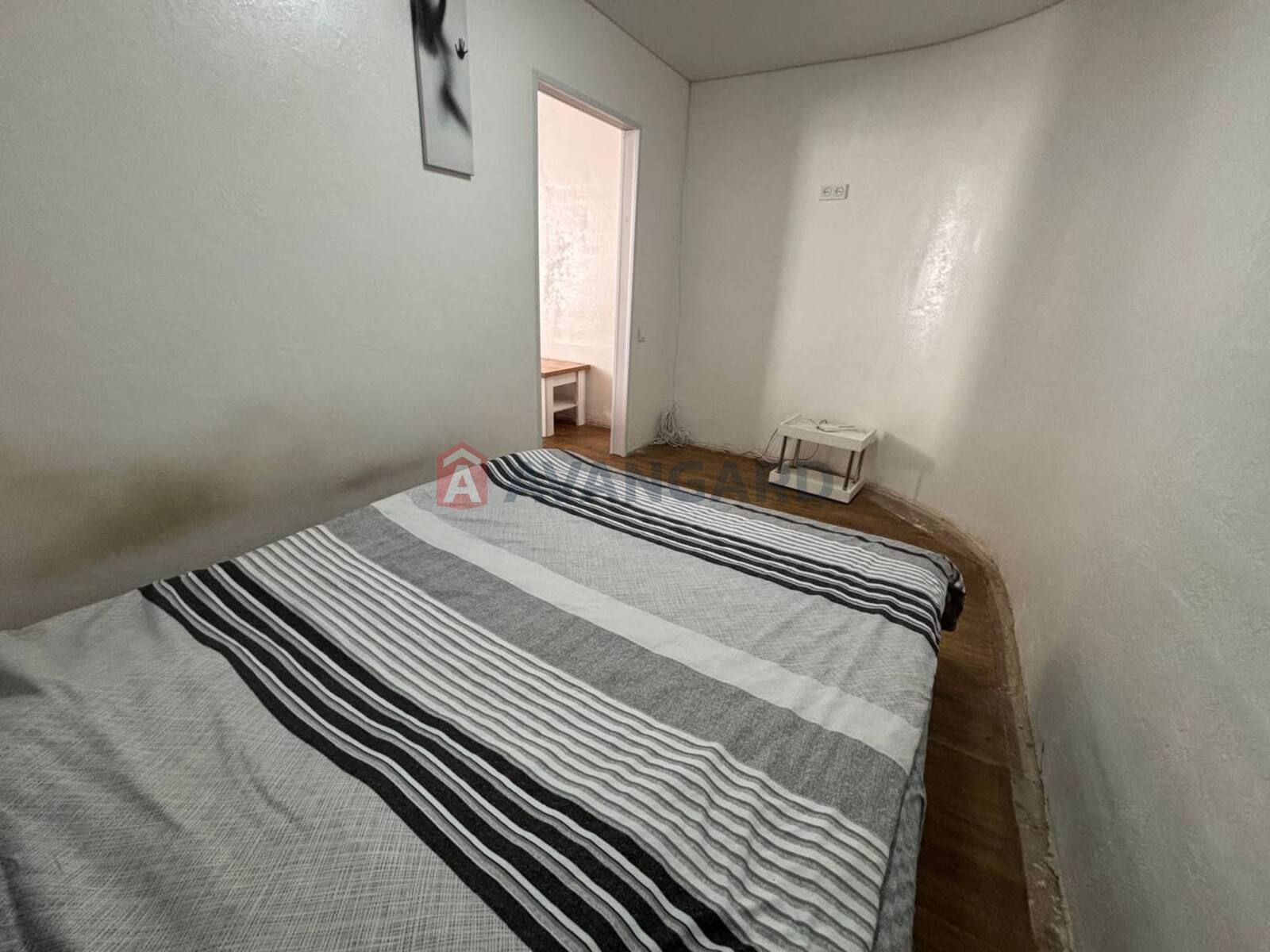 ����� �����, 35 ��.�. ���� 9