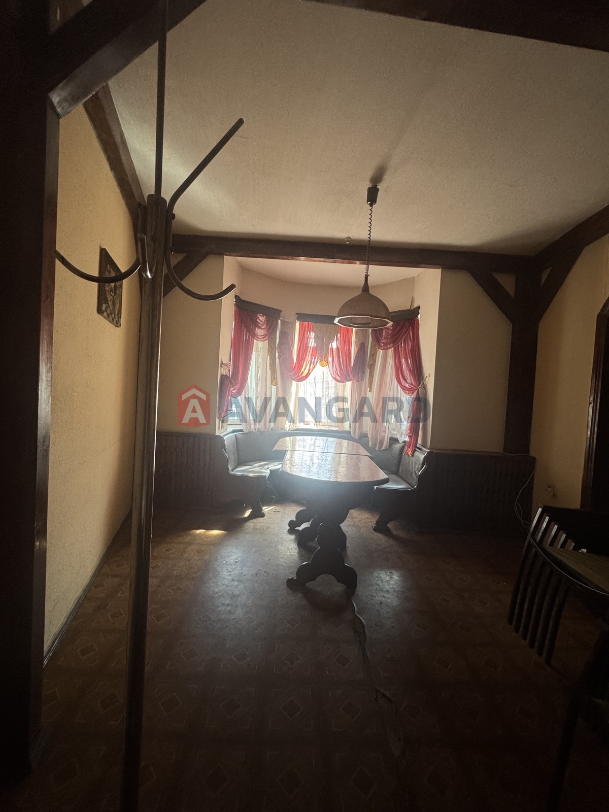  , , , ,  , 100 ..  9