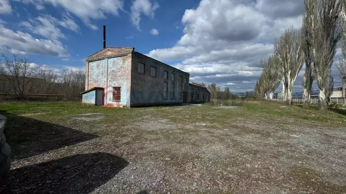 ���������� �����, 325 ��.�. ���� 7