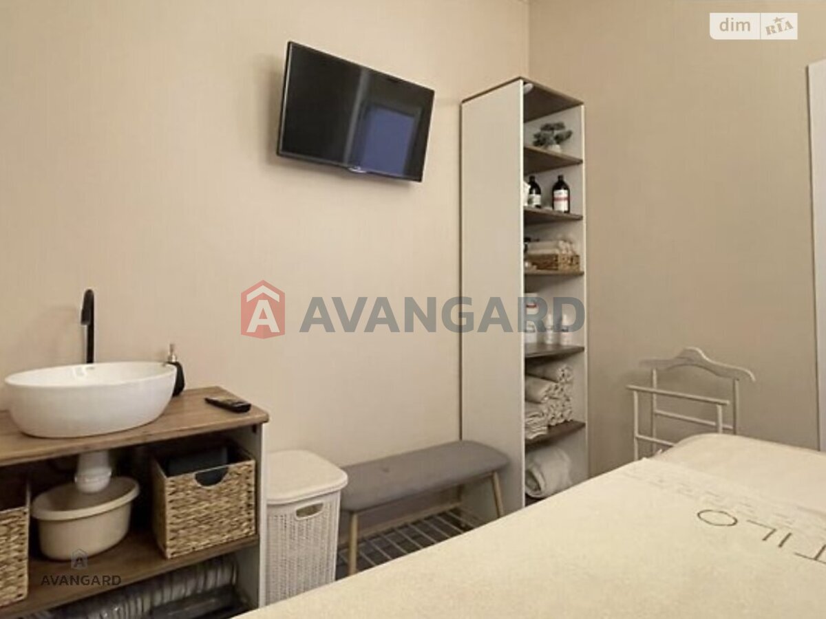 ����� �����, 73 ��.�. ���� 9