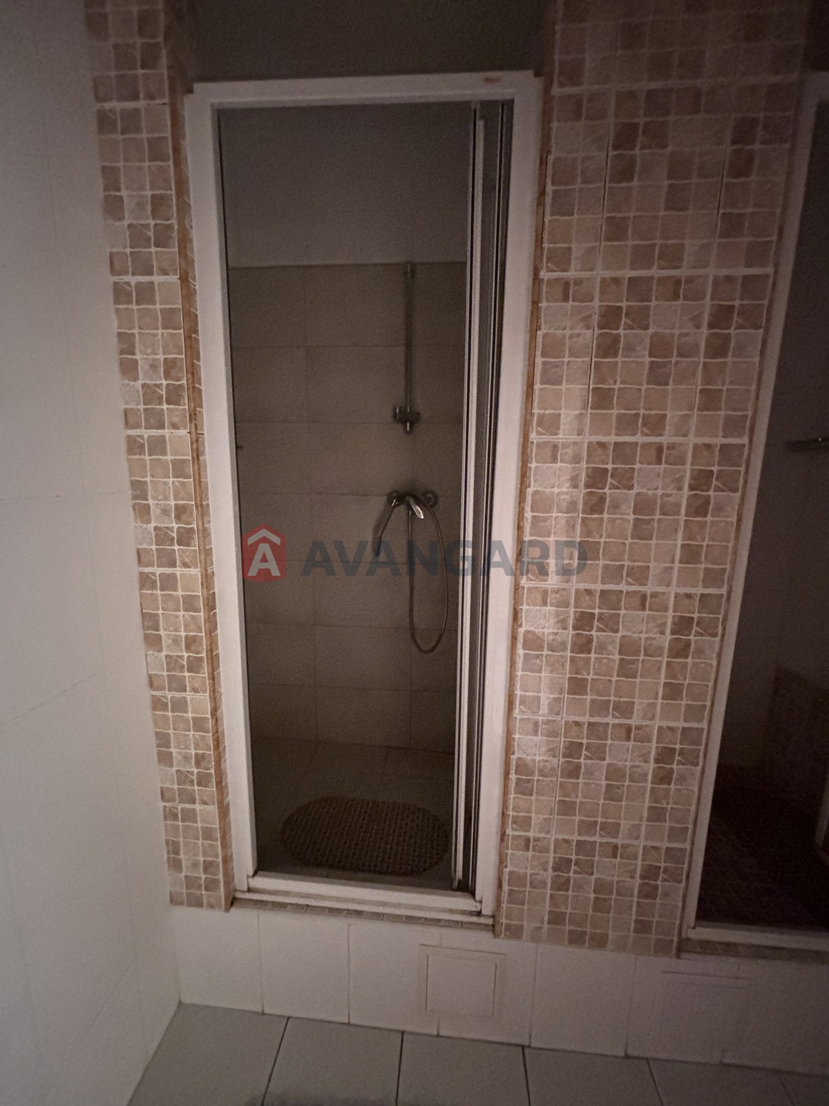 ����� ������, 332 ��.�. ���� 8