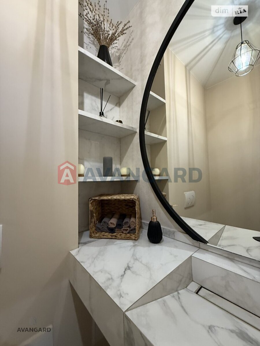 ����� �����, 73 ��.�. ���� 6