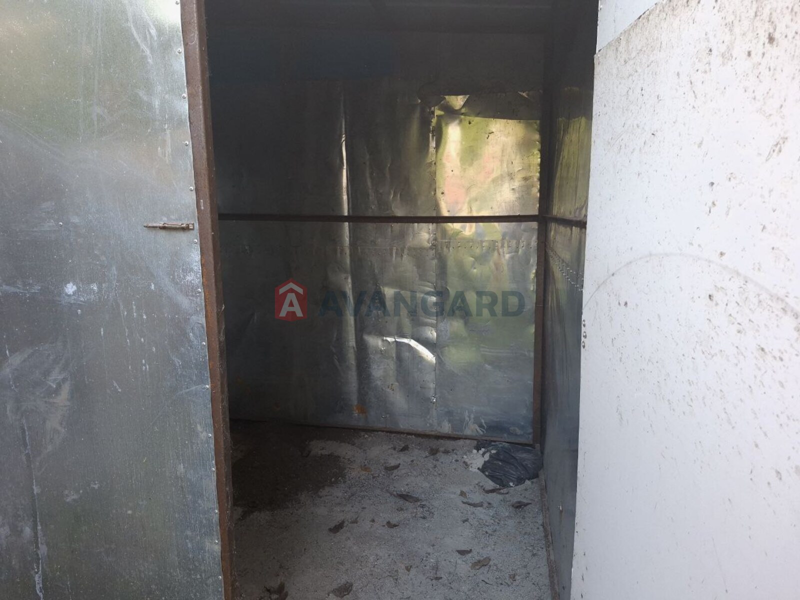 ���������� �����, ����� ������, 335 ��.�. ���� 17