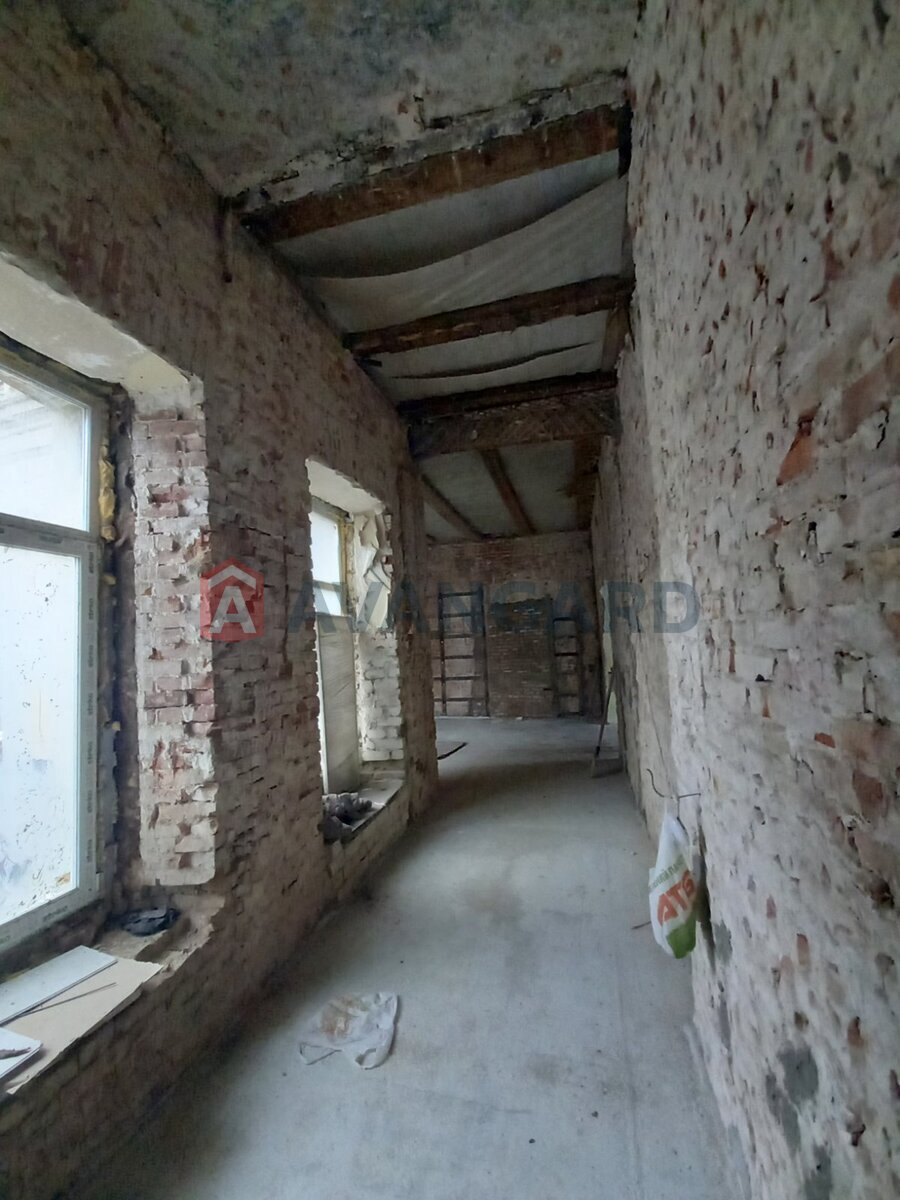 �������� �������, 618 ��.�. ���� 4