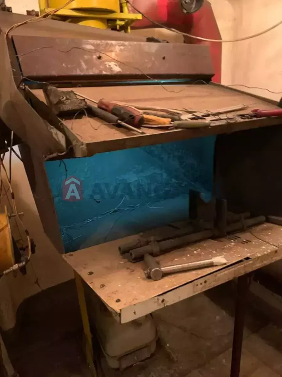 ����� ������, 40 ��.�. ���� 16