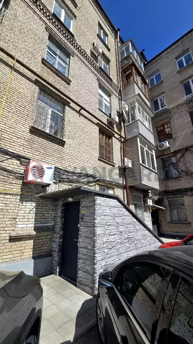 ���������� �����, 112 ��.�. ���� 4