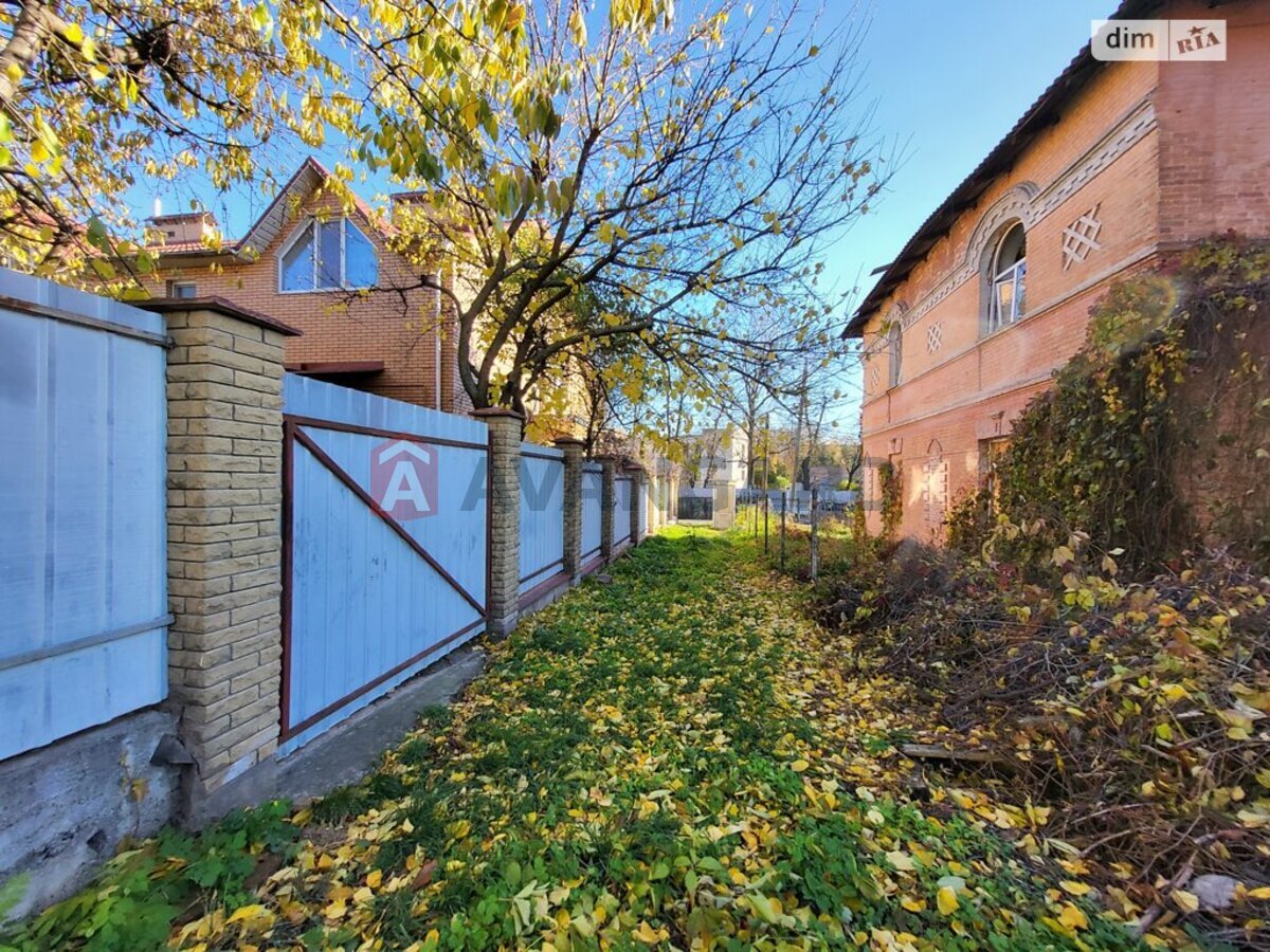 ���������� �����, 600 ��.�. ���� 3