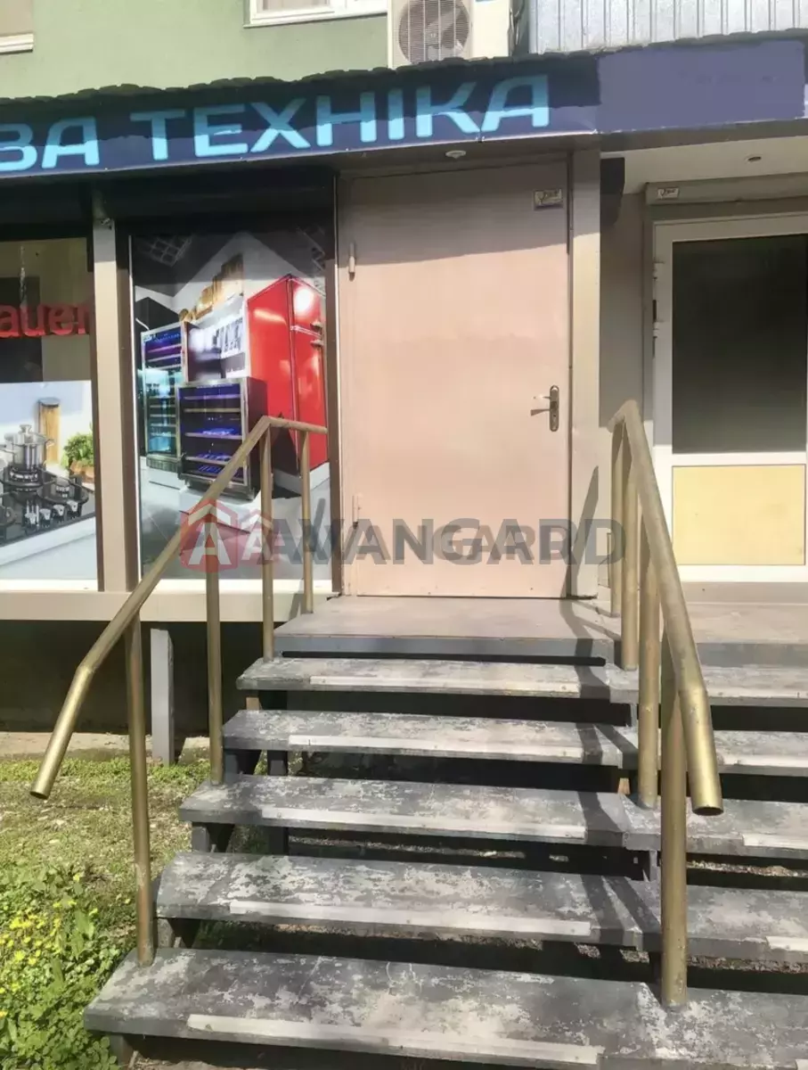 ����� �����, 100 ��.�. ���� 16