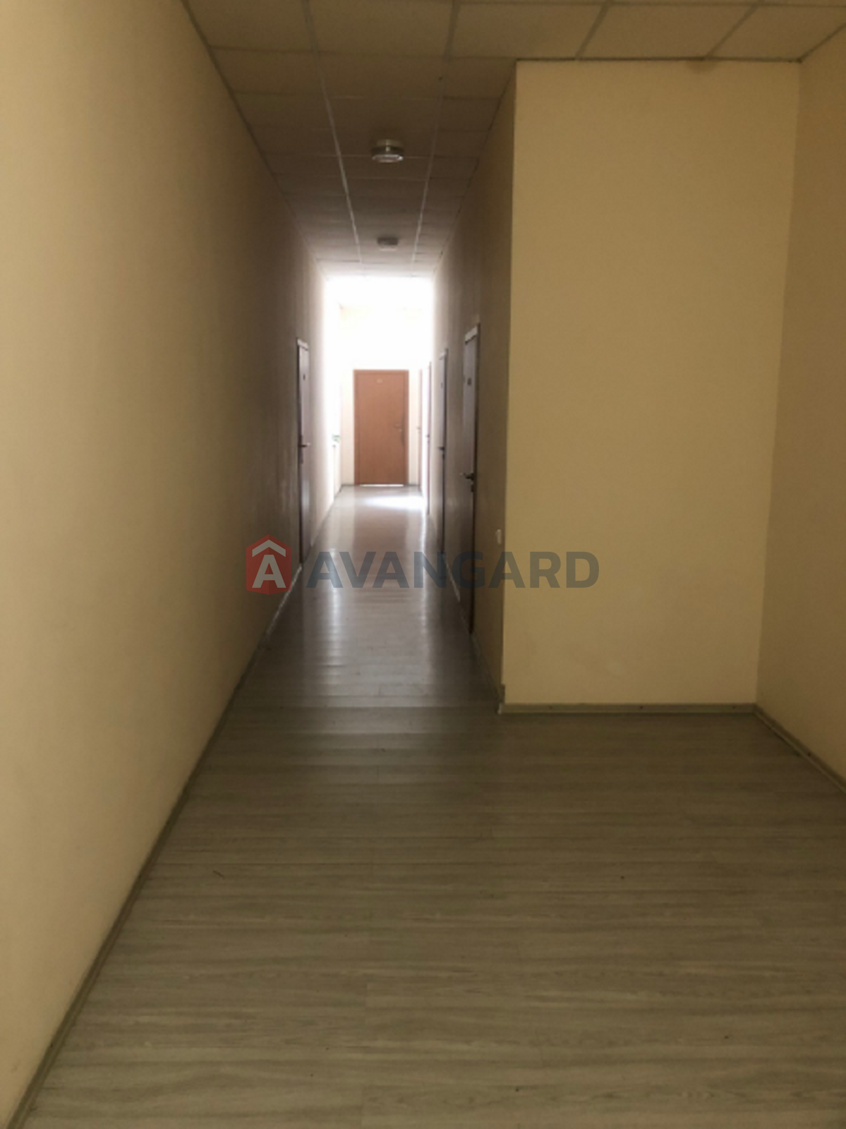  , 4400 ..  8