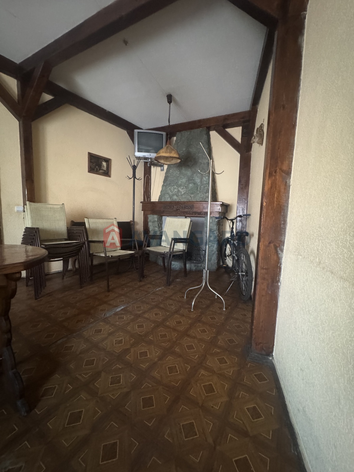  , , , ,  , 100 ..  8