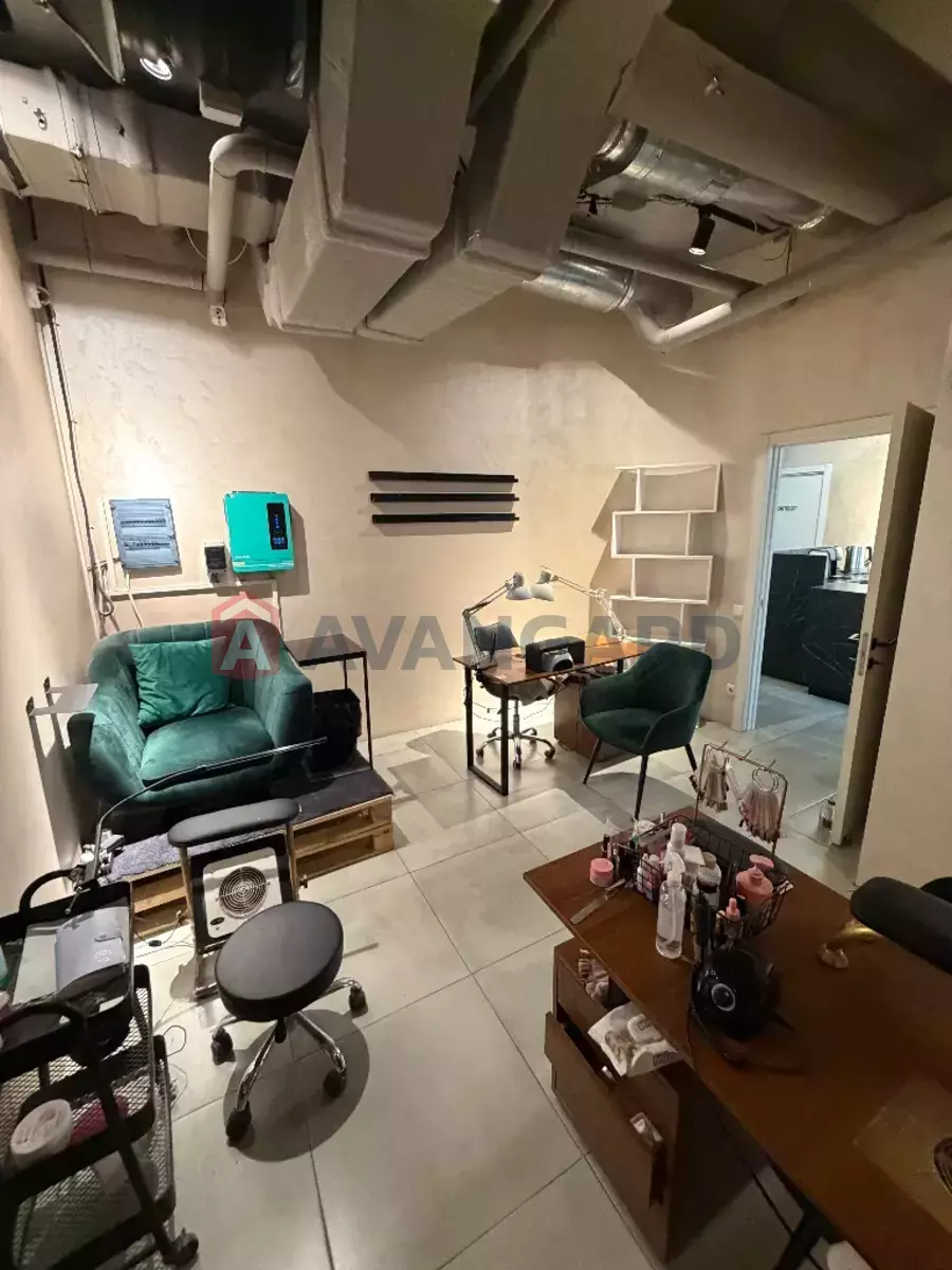 ����� ������, 108 ��.�. ���� 9