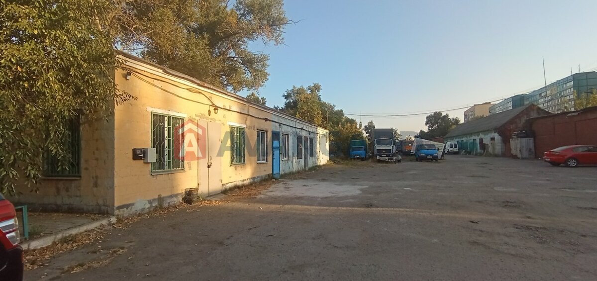 ��������� ���������, 2000 ��.�. ���� 8