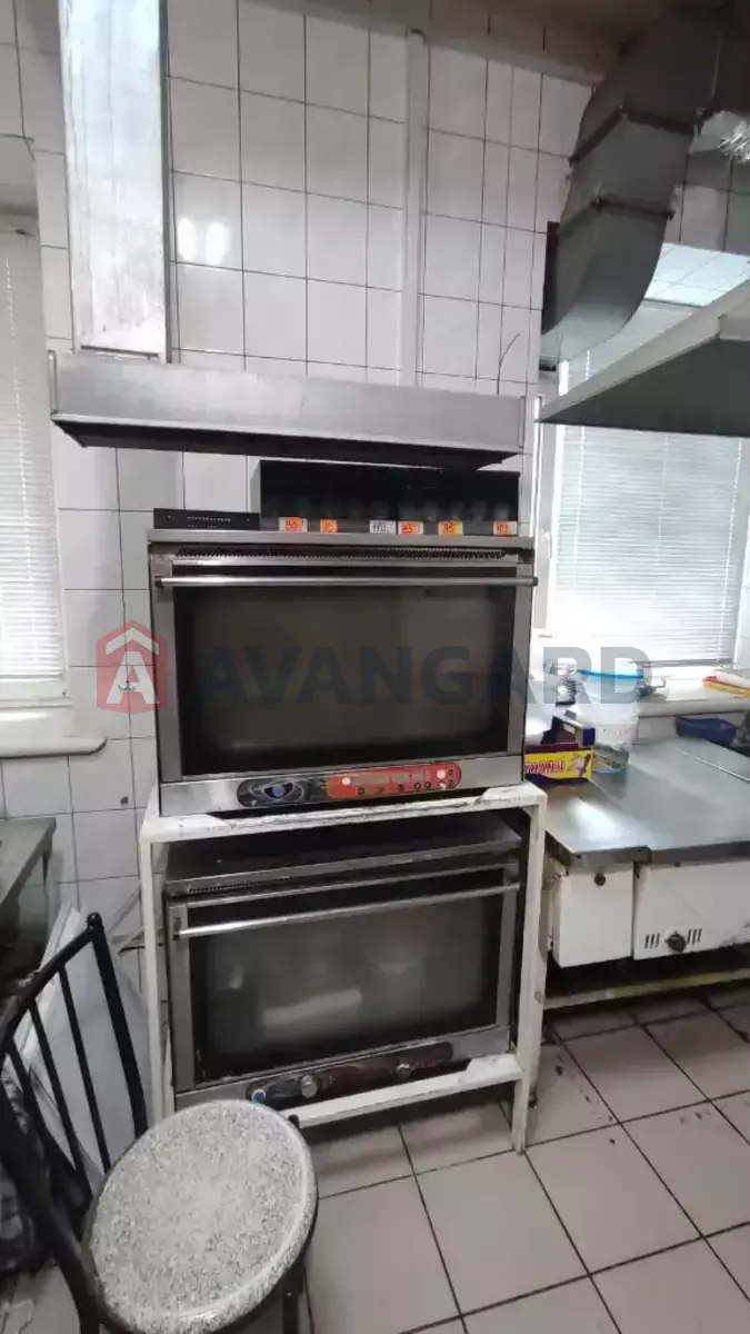 ��������� ���������, 100 ��.�. ���� 19