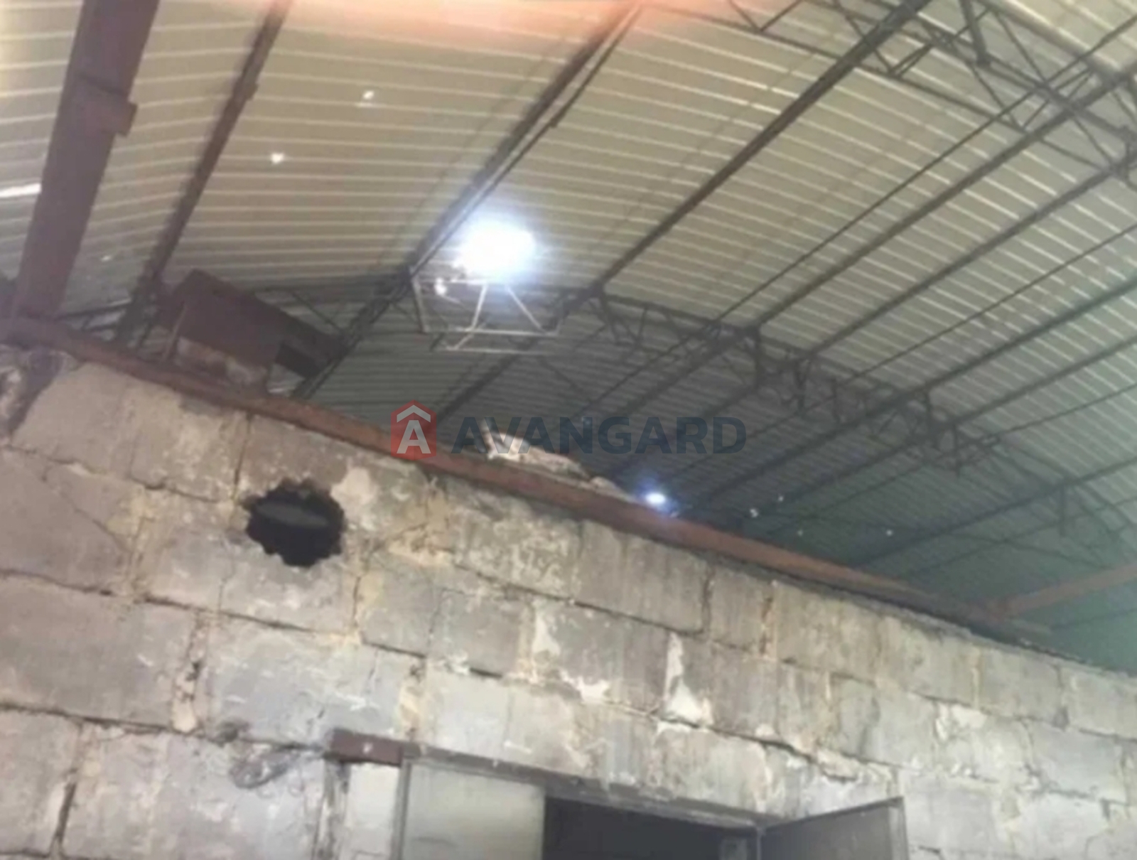 ��������� ���������, ��������� ���������, 424 ��.�. ���� 8