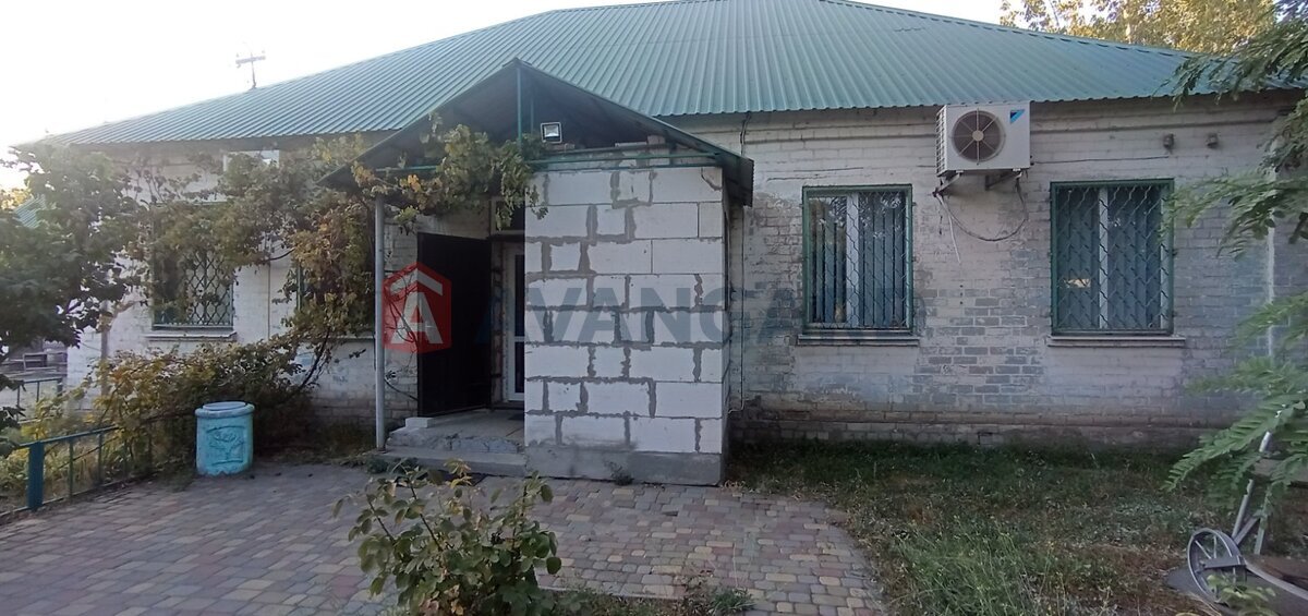 ��������� ���������, 2000 ��.�. ���� 9