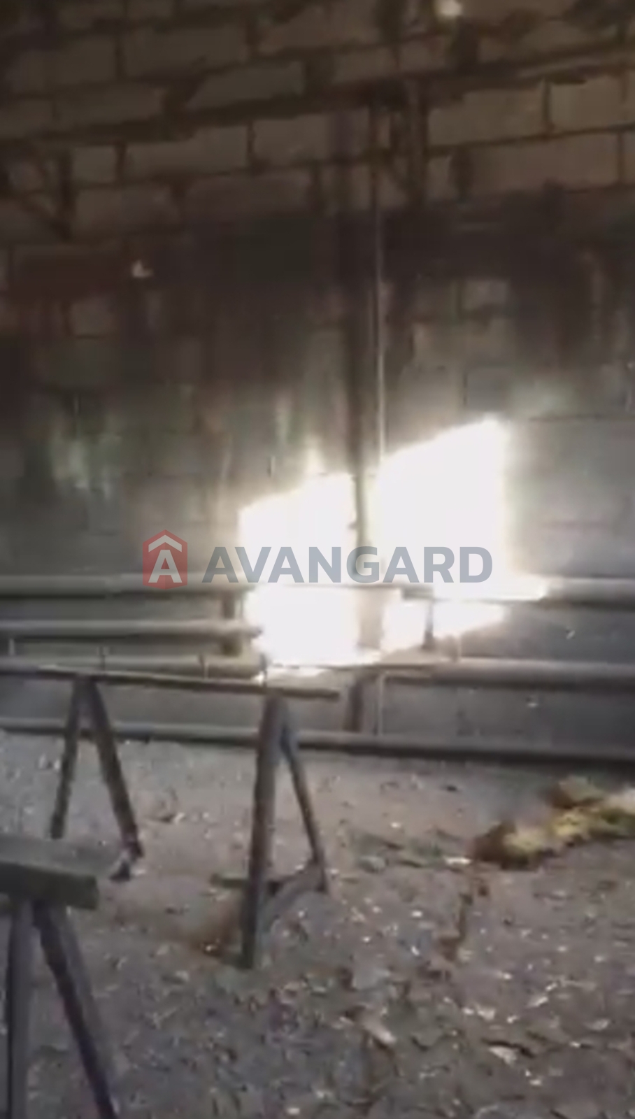 ��������� ���������, ��������� ���������, 424 ��.�. ���� 12