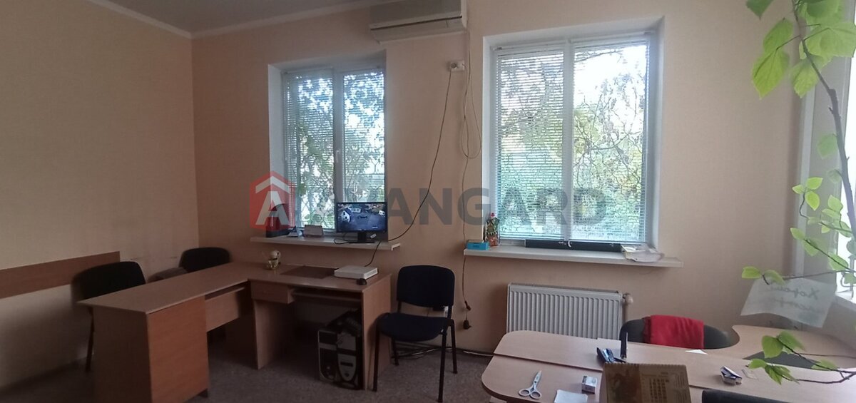 ��������� ���������, 2000 ��.�. ���� 20