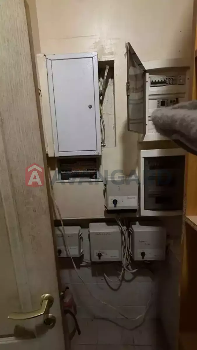 ������, 180 ��.�. ���� 13