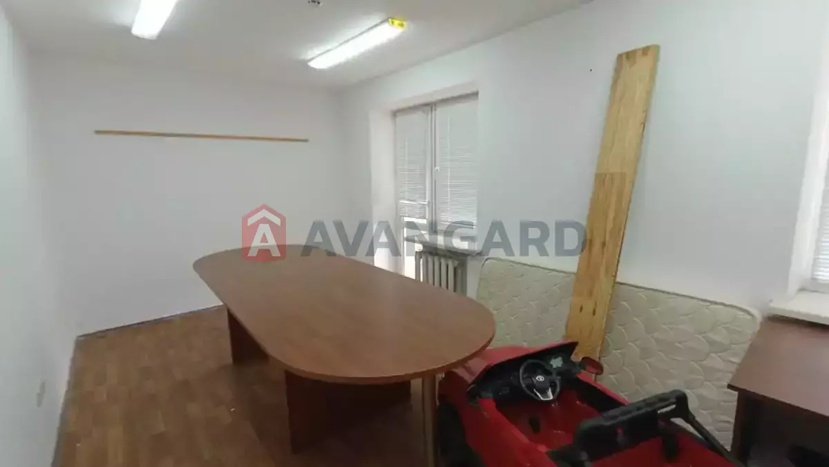 ������, 86 ��.�. ���� 4