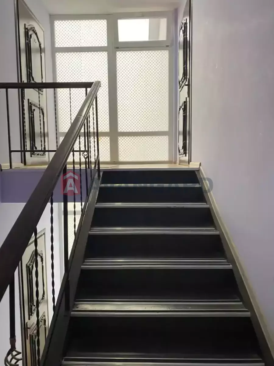 ������ ������ ������, 3000 ��.�. ���� 9