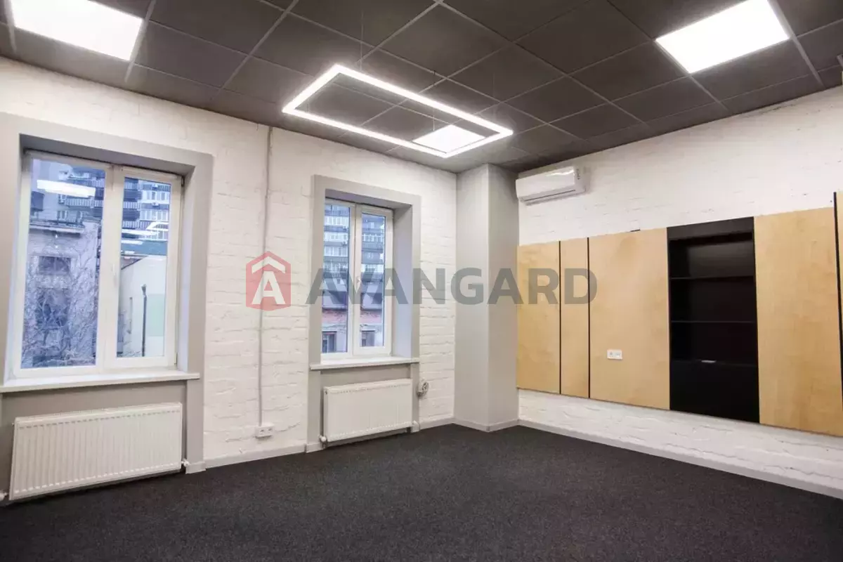 320 ��.�. ���� 9