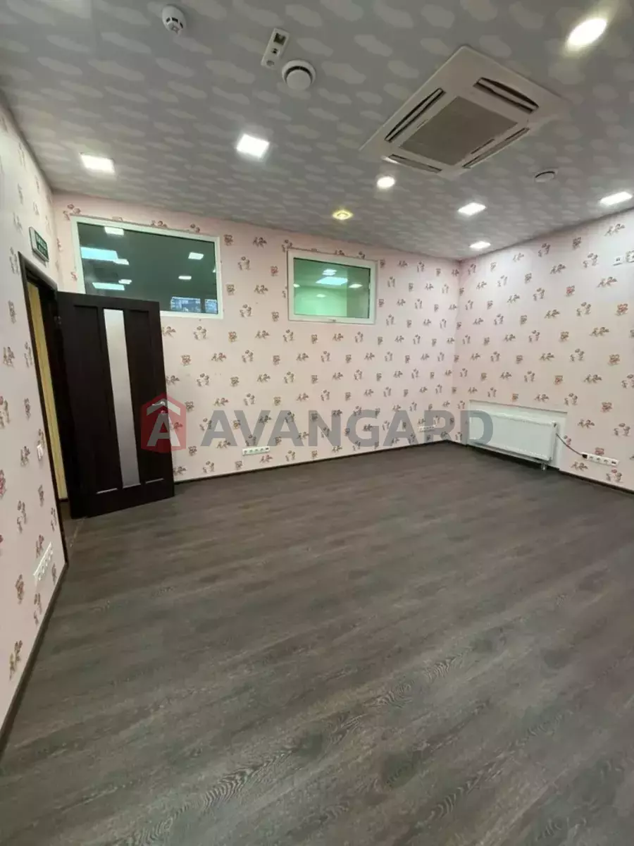 261 ��.�. ���� 10