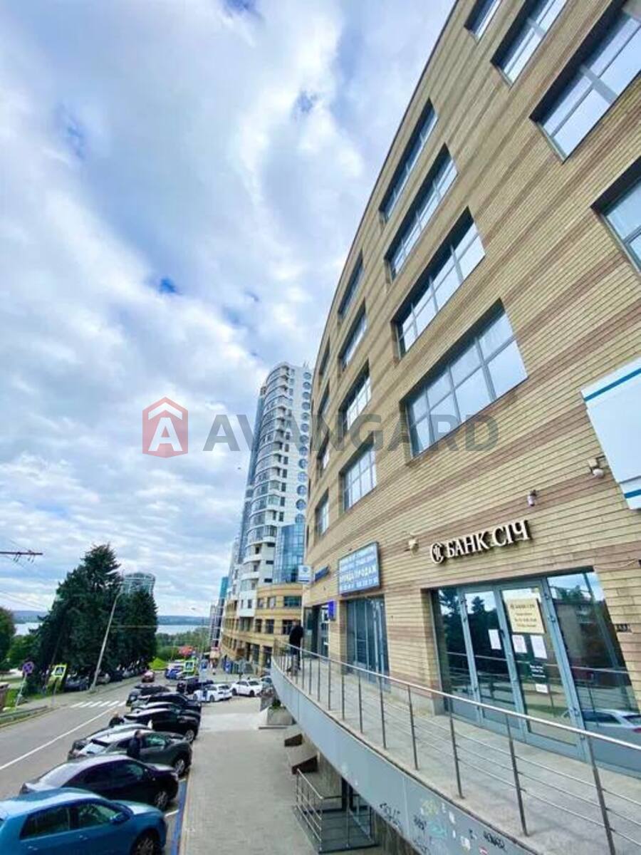 700 ��.�. ���� 16