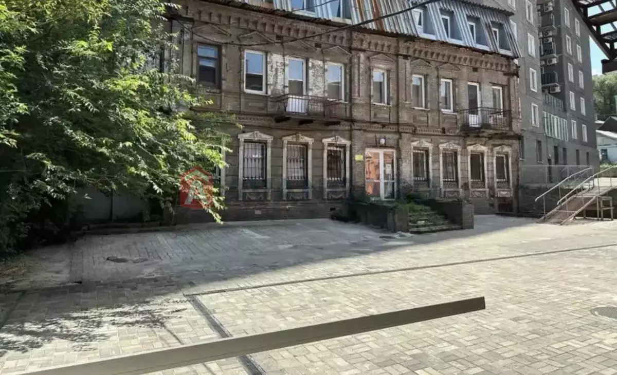 700 ��.�. ���� 3