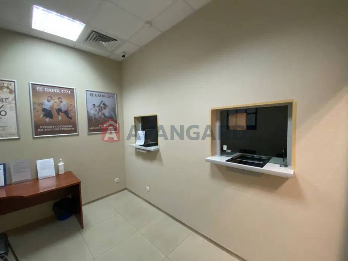 700 ��.�. ���� 13