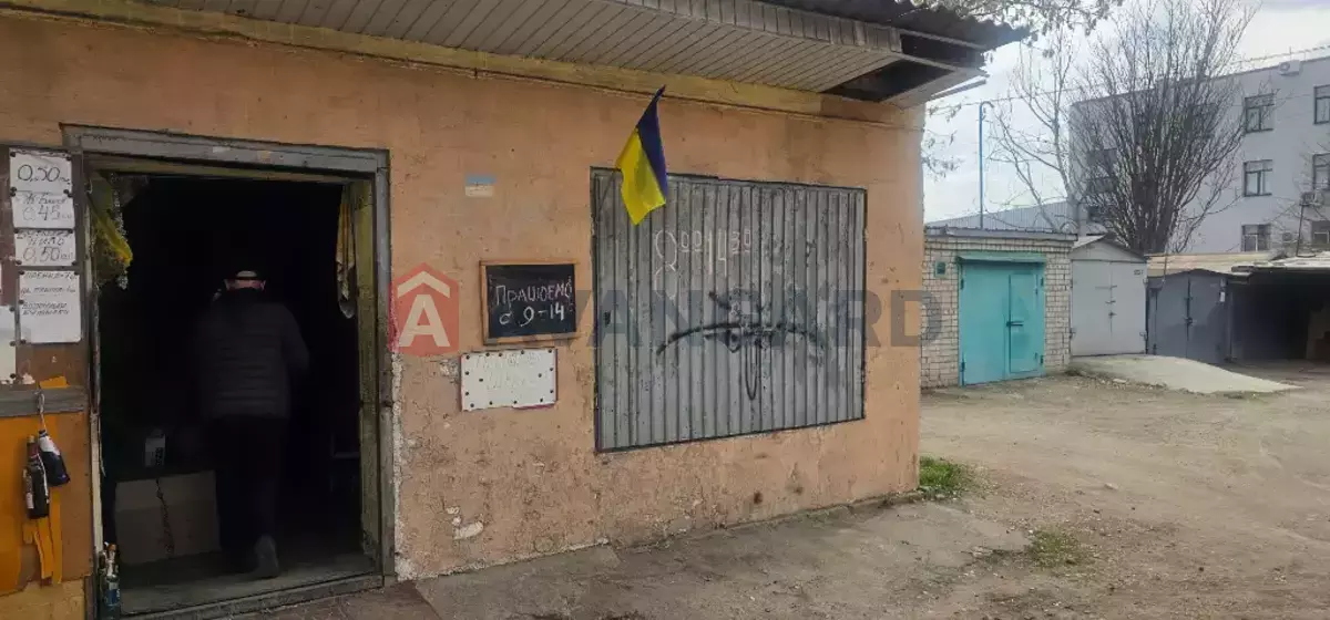 ����, 102 ��.�. ���� 4