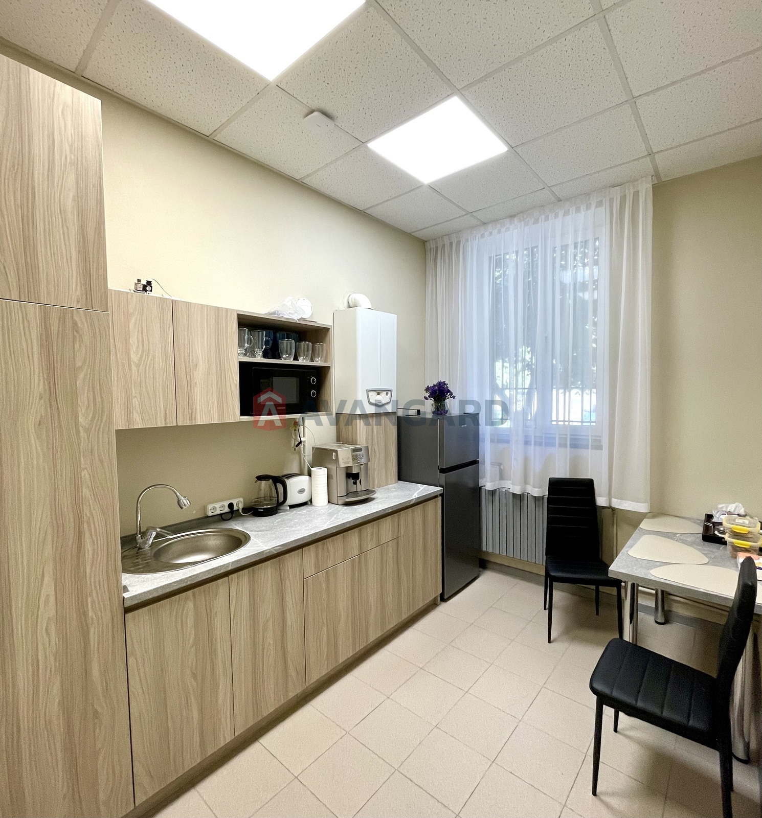 ��������� ��������� � ��������� �������, 92 ��.�. ���� 9