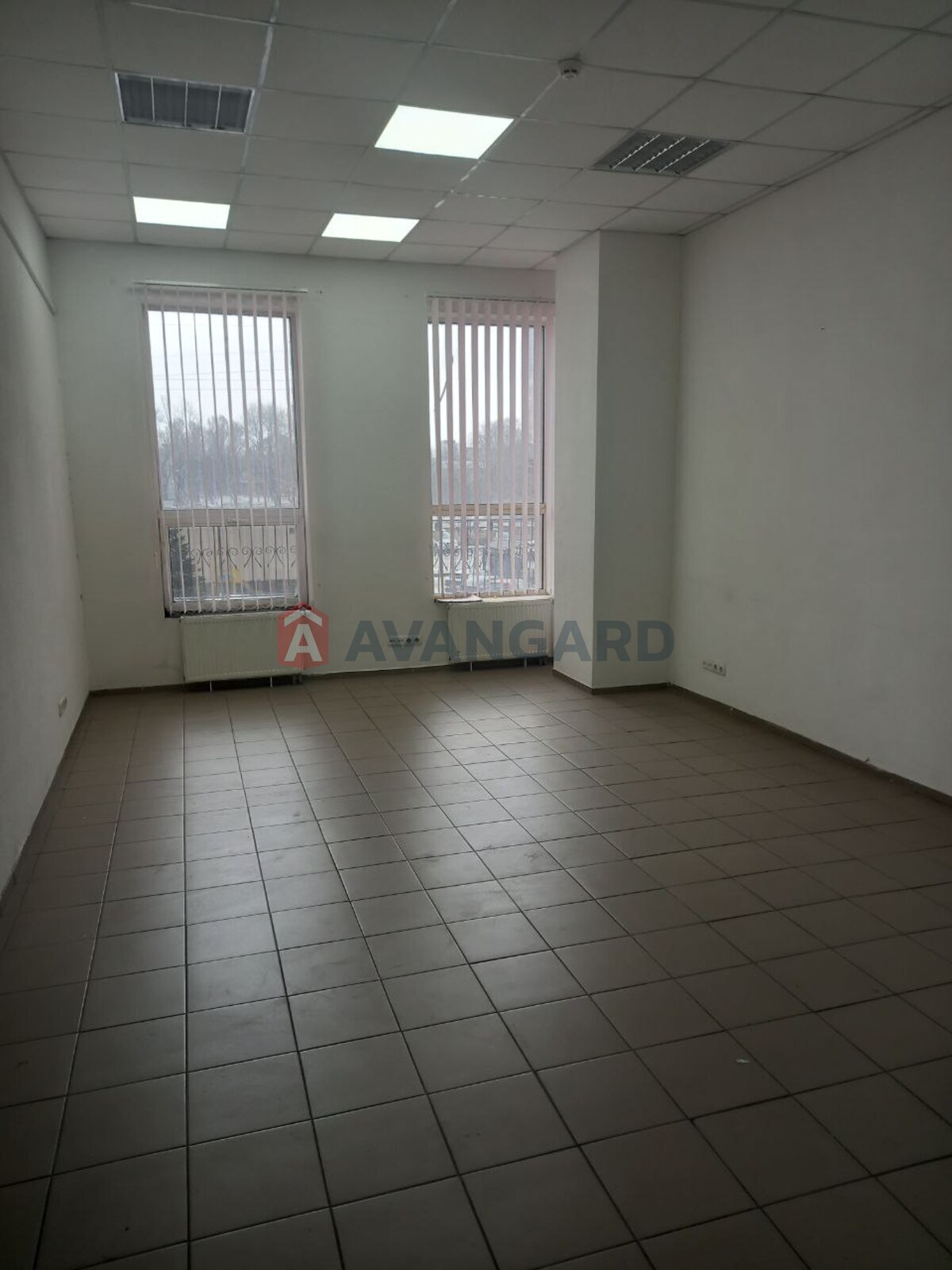 ����� �����, 40 ��.�. ���� 4