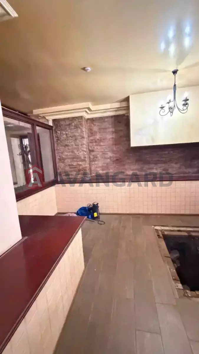 ������, 180 ��.�. ���� 6