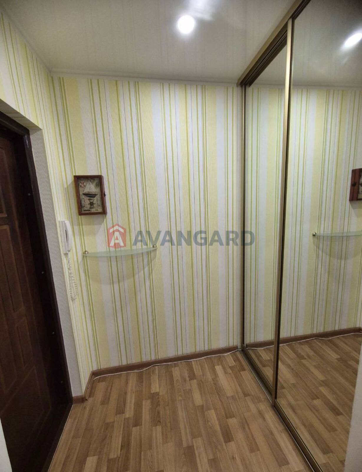 3 кім. квартира, 72/-/8 кв. м., 8/10 поверх фото 10 3 кім. квартира, 72/-/8 кв. м., 8/10 поверх фото 10